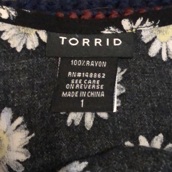 Torrid Plus Size Flowy Ruffley Daisy Tank Top - Size 1 - Picture 5 of 7